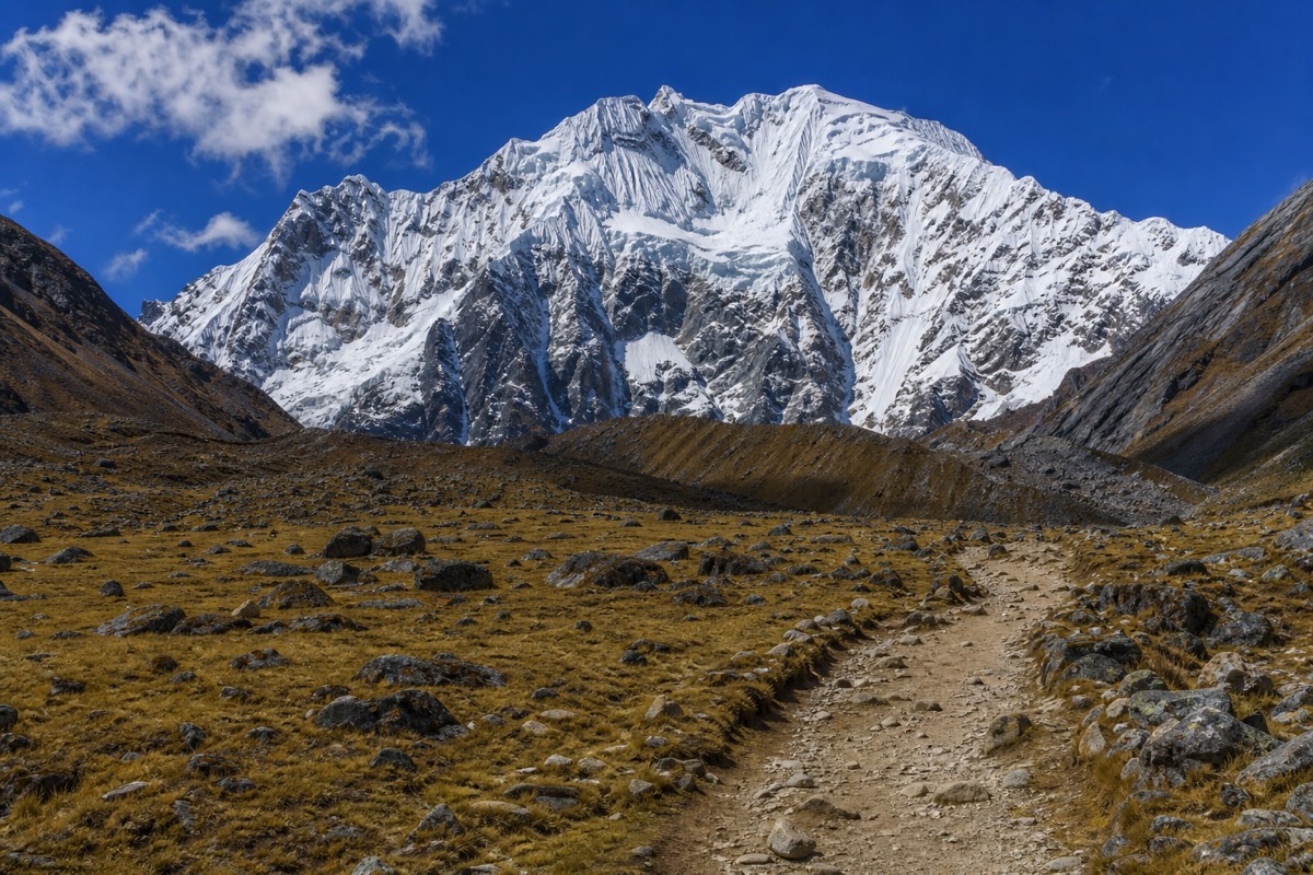The snow-covered peak of Nevado Salkantay above the Salkantay Trek route